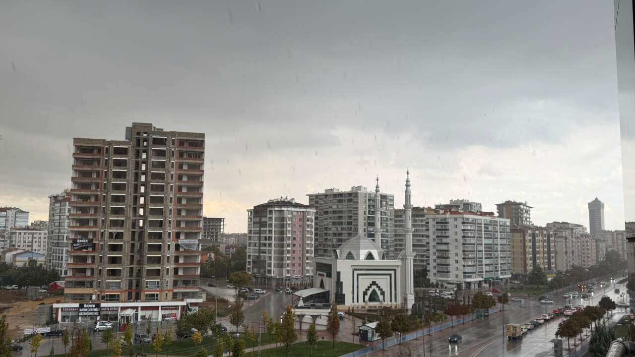 Konya’da sağanak yeniden bastırdı! AKOM 2 gün için daha uyarı yaptı 17